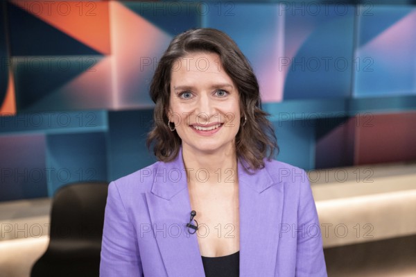 Britta Schautz at hard but fair at rising prices, 20.10.2025, Cologne, WDR, Alexander Franz