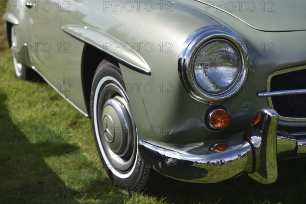 Mercedes-Benz W121 190 SL Roadster at a classic car meeting