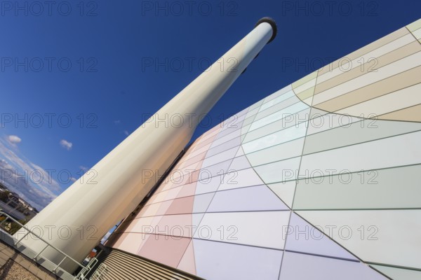 The Nossener Brücke CHP plant is a power plant in Dresden's Löbtau-Nord district that went into operation in 1995. The new building was built in 1993—1995 by Siemens AG with an electrical output of 270 megawatts and a district heating capacity of 455 megawatts and has been operated by Sachsenenergie ever since. Façade with chimneys, Dresden, Saxony, Germany