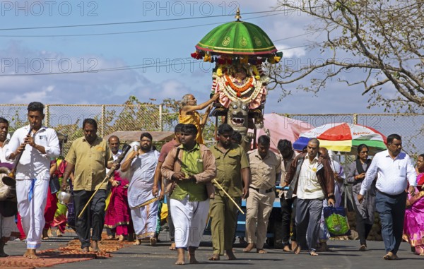Puja at the Chamundeswar Hindu Temple on Chamundi Hill, Mysore or Mysore, Karnataka, India
