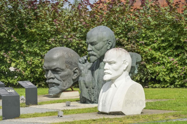 Lenin, bronze statues from Soviet times, History Museum, Estonian History Museum Maarjamäe Palace, Maarjamäe, Tallinn, Estonia