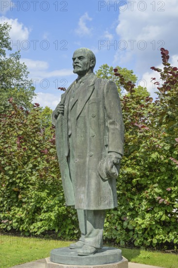 Lenin, bronze statue from Soviet times, History Museum, Estonian History Museum Maarjamäe Palace, Maarjamäe, Tallinn, Estonia