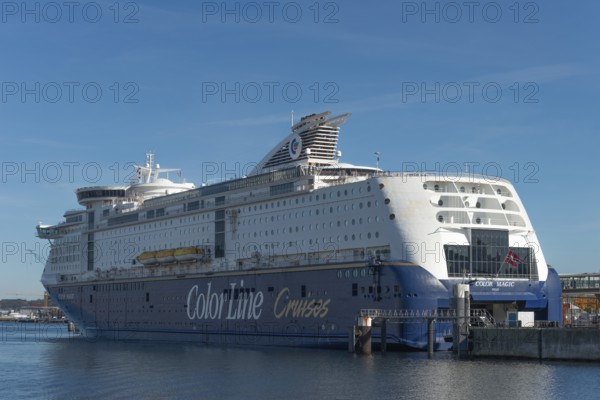 Norwegian Color Line ferry and cruise ship Color Magic, Kiel port, car loading, Kiel Fjord, Schleswig-Holstein, Germany