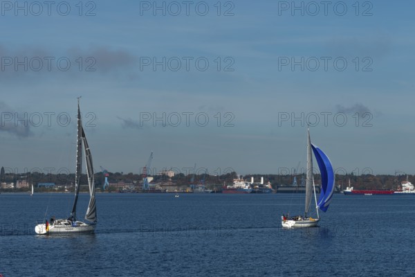 State capital Kiel, industry and shipyards in the Friedrichsort district, LINDENAU Werft GmbH, dock, cranes, sailboats, economy, industry, Schleswig-Holstein, Germany