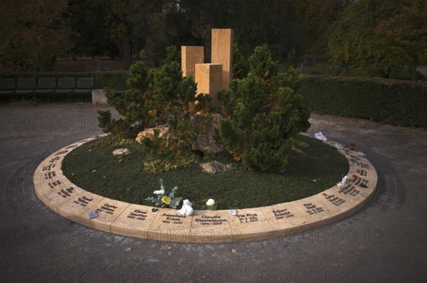 Urn grave, urn graves, planting, main cemetery, Stuttgart, Baden-Württemberg, Germany