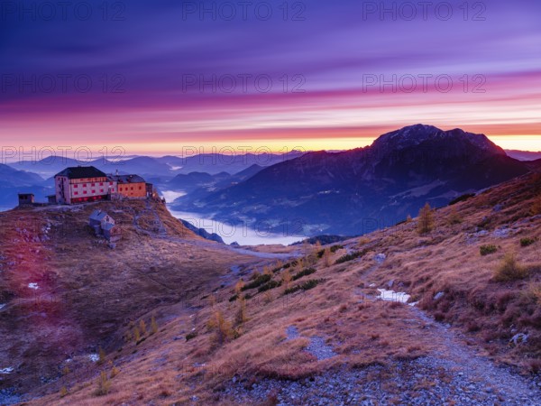Watzmannhaus at dawn, fog in the valley, right Hoher Göll, Berchtesgaden National Park, Schönau am Königssee, Berchtesgadener Land, Upper Bavaria, Bavaria, Germany