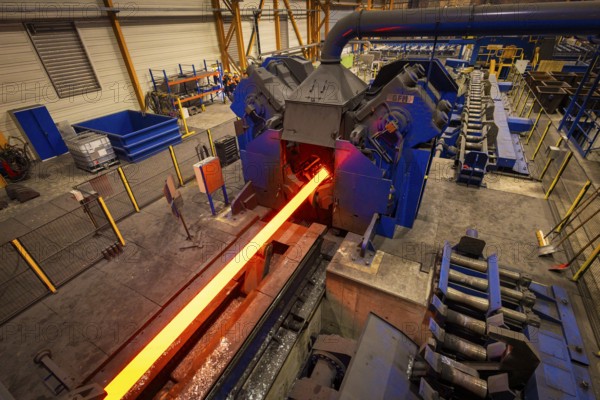 The sector needs reliable energy supply at predictable and competitive prices Joint demands from Economics Minister Dirk Panter, Companies, Steel Industry Association and IG Metall on industrial electricity prices and extension of electricity price compensation Continuous Forging Plant, Freital, Saxony, Germany