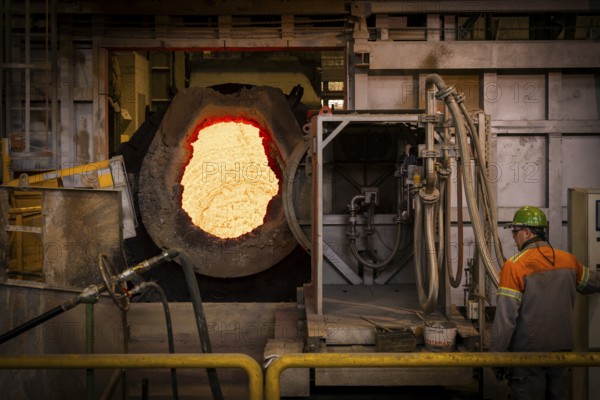 The sector needs reliable energy supply at predictable and competitive prices Joint demands by Minister of Economics Dirk Panter, companies, Wirtschaftsvereinigung Stahl and IG Metall on industrial electricity prices and extension of electricity price compensation, Freital, Saxony, Germany