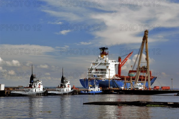Porto de Manaus - Detalhe de barco, Posto Flutuante, Manaus, Amazonia, Brazil