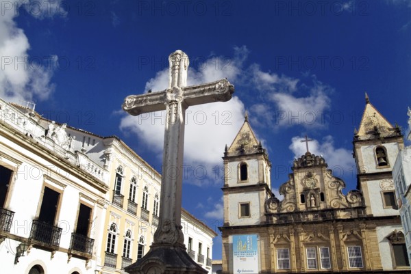 Cross, José Anchieta Square, Pelourinho, São Francisco Church, Salvador, Bahia, Brazil