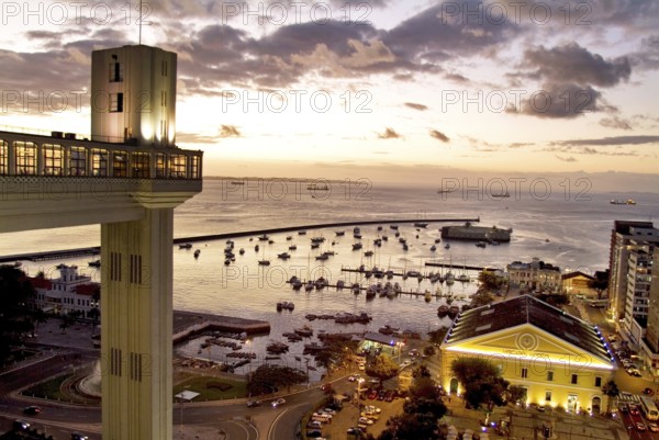 Elevador Lacerda, Baia de Todos os Santos, Salvador, Bahia, Brazil