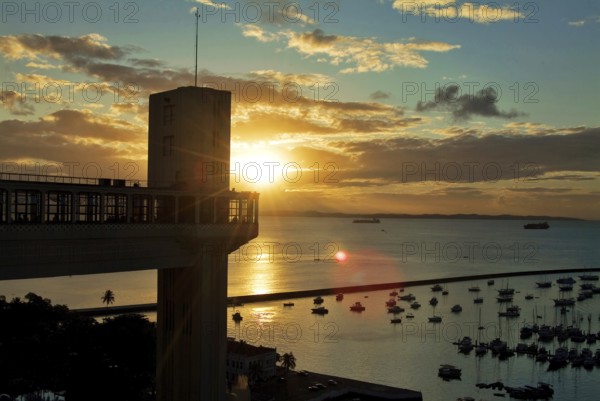 Sunset, Elevador Lacerda, Baia de Todos os Santos, Salvador, Bahia, Brazil