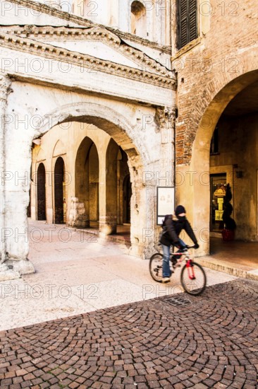 Borsari Gate, an ancient Roman gate built in the 1st century AD. Verona, Province of Verona, Italy. 10.12.2012