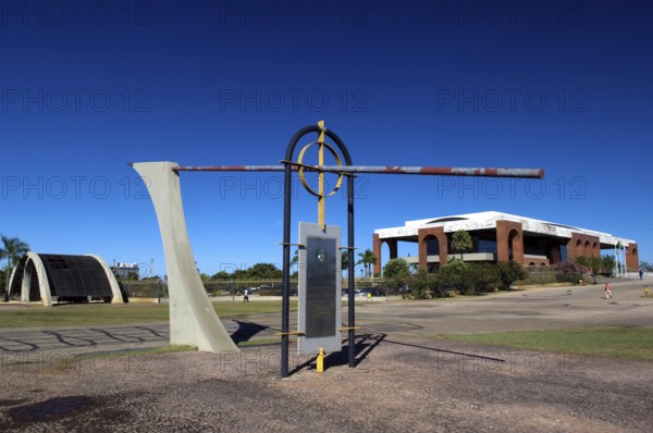 Sun Clock, Araguaia and Government Palace, Girassóis Square, Palmas, Tocantins, Brazil