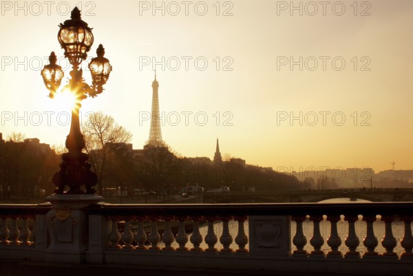 Eiffel Tower, Pont des Invalides, 7° & 8° arrondissements, Ile-de-France, Paris, France