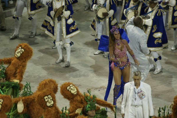 Luma de Oliveira, Queen of the Battery, Carnival 2009, School of Samba Portela, Rio de Janeiro, Brazil