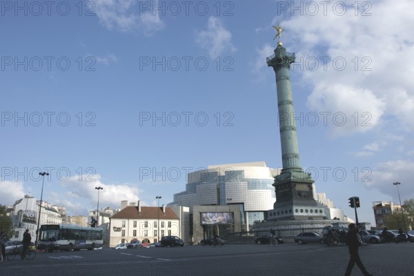 Square, Place de la Bastille, 12ème arrondissement, (75012), Paris, France
