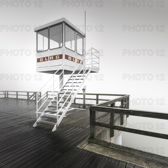 Pier, Sellin, rescue tower, fog, dawn, seaside resort Sellin, Rügen island, Mecklenburg-Western Pomerania, Germany