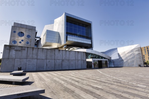 Concert hall und Musikkens Hus, Haus der Musikkens Plads, square, architect Coop Himmelblau, modern architecture, harbour front, Aalborg, Ålborg, Jutland, Denmark