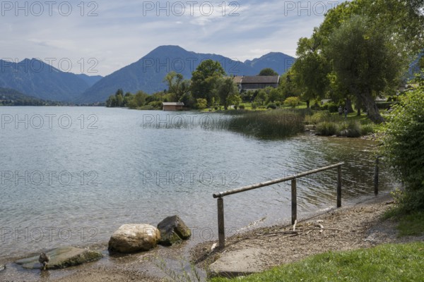 Landscape near Bad Wiessee, shore of Tegernsee, behind Rottach Egern, Upper Bavaria, Bavaria, Germany