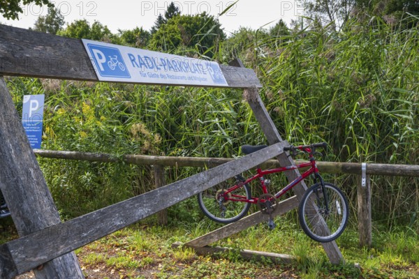 Radl-Parkplatz, Fahrradparkplatz, sign, Bad Wiessee, Upper Bavaria, Bavaria, Germany