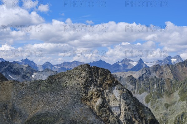 View from the summit of the Gaislachkogel of the Äußere Schwarze Schneid and the picturesque surroundings of the Ötztal Alps, Sölden, Ötztal, Tyrol, Austria