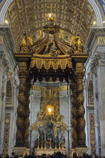 Canopy canopy ciborium by Gian Giovanni Lorenzo Bernini over Peter's tomb and papal altar in St. Peter's Basilica, in the background Cathedra Petri in the apse of the western arm of the cross, Vatican, Rome, Lazio, Italy