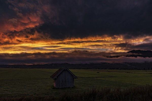 Morning red, morning mood, cloud atmosphere, hut, mountains, clouds, fog, dark, foothills of the Alps, Bavaria, Germany