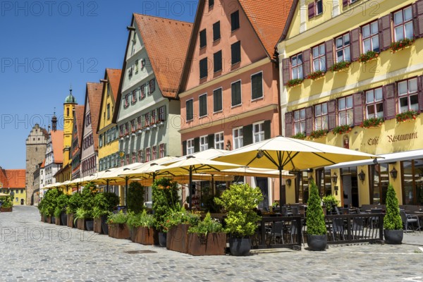 Colorful houses, market place, Old historical city of Dinkelsbühl, middle Franconia, Bavaria, Germany