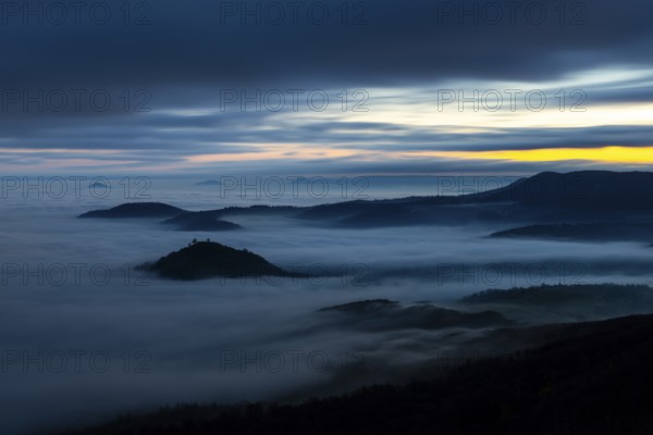 Inversion weather, fog, dawn, autumn, view from Breitenstein to Limburg, Ochsenwang, Swabian Jura, Baden-Württemberg, Germany