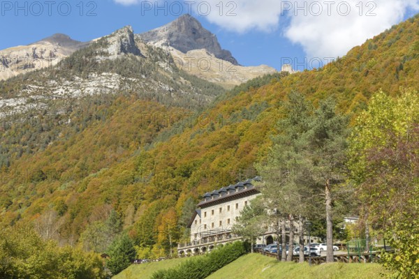 Bielsa Parador hotel, Pyrenees mountains peaks, Ordesa y Monte Perdido, National Park, Bielsa, Huesca province, Aragon, Spain