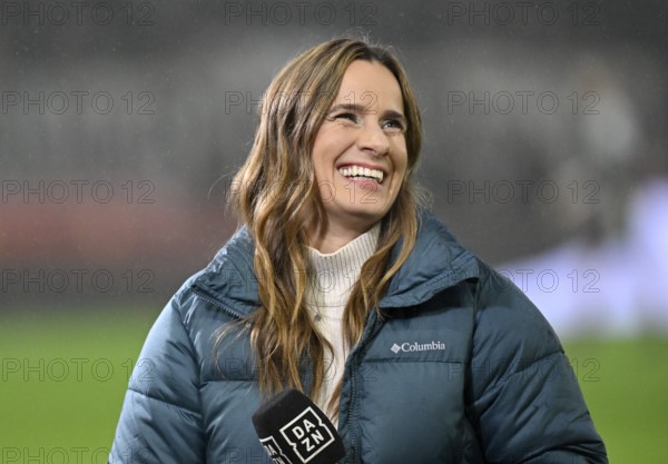 DAZN presenter reporter Christina Rann smiles microphone Mikro MHPArena, MHP Arena Stuttgart, Baden-Württemberg, Germany