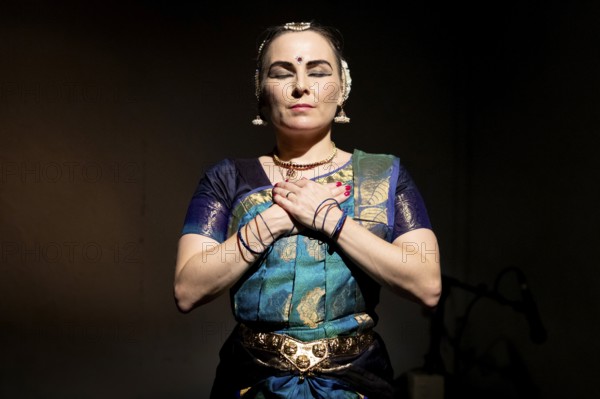 Eva Isolde Balzer, dancer, Hope in Resonance, Carnatic Music and Bharatanatyam Fundrising Evening For Gaza, 08.11.2025, ITZ, intercultural dance center, Berlin, Germany