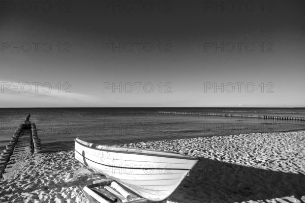 Fishing boat on the beach, black and white, Ahrenshoop, Darß, Mecklenburg-Western Pomerania, Germany