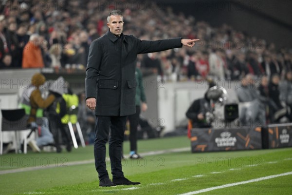 Coach coach Robin Van Persie Feyenoord Rotterdam on the sidelines Gesture Europa League, MHPArena, MHP Arena Stuttgart, Baden-Württemberg, Germany