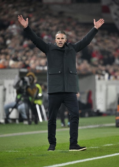 Coach coach Robin Van Persie Feyenoord Rotterdam on the sidelines Gesture Europa League, MHPArena, MHP Arena Stuttgart, Baden-Württemberg, Germany