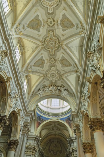 Cattedrale di San Giovanni Battista interior, Ragusa, Ragusa province, Sicily, Italy