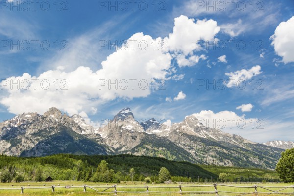 Majestic grand tetons range landscape