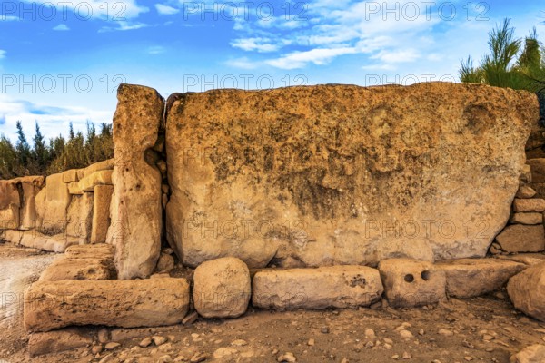Monolith measuring six x three meters, weight of 60 tons, megalithic Hagar Qim temple with a total of six larger temple rooms, 3600-2500 BC, appearance without tent roof, Qrendi, Malta