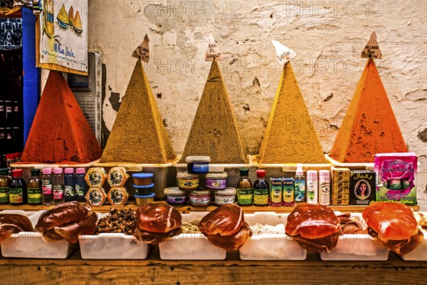 161/beautifully draped spices