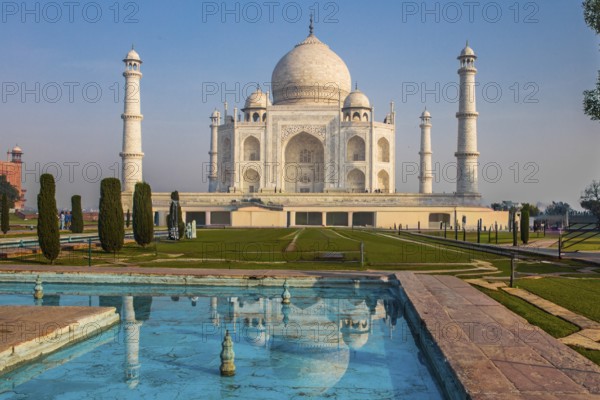 Taj Mahal, most famous building of the Mughal period in Agra