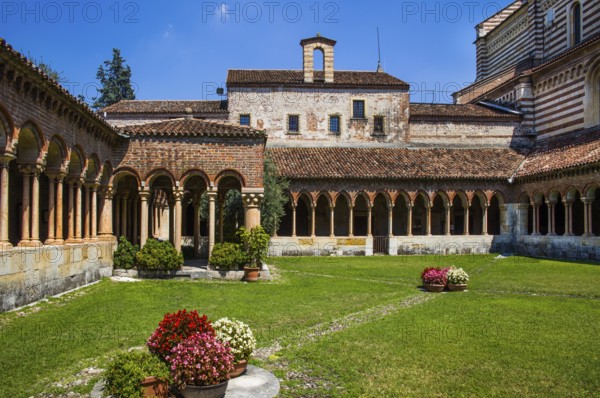 Cloister, built in 1123, San Zeno Maggiore, one of the most beautiful Romanesque churches in Italy, 12th-13th century, Verona with medieval old town, Veneto, Italy