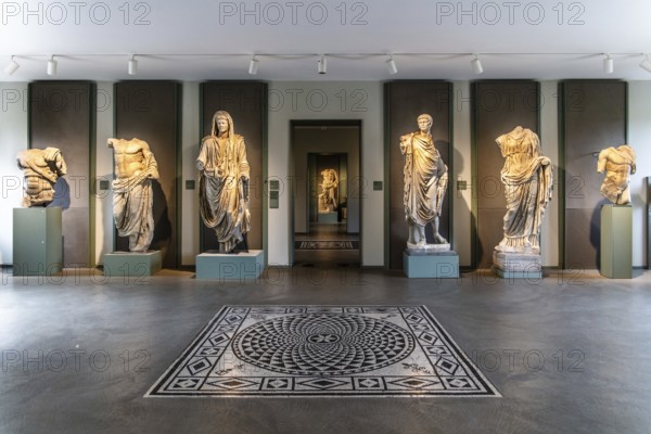 Entrance hall with sculptures and mosaic floors, National Archaeological Museum, Villa Cassis Faraone, UNESCO World Heritage Site, important city in the Roman Empire, Friuli, Italy, Aquileia, Friuli, Italy