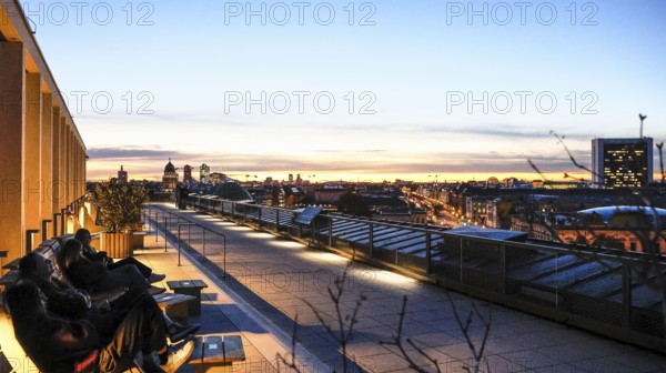 Visitor terrace at the Humboldt Forum at sunset, Berlin, 05.11.2025, Berlin, Berlin, Germany