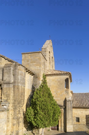 Iglesia de San Esteban, Romanesque church, medieval village of Sos del Rey Católico, Cinco Villas Zaragoza province, Aragon, Spain