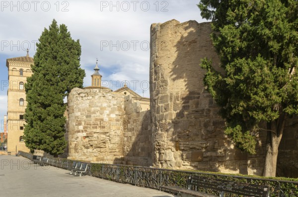 Roman walls, Murallas Romanas, Zaragoza, Aragon, Spain, Europe with tower Torreon de la Zuda