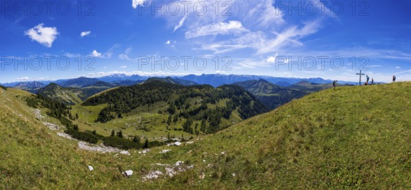 Summit Cross, Hoher Zinken, View of the Osterhorn Group, Postalm, Salzkammergut, Province of Salzburg, Austria