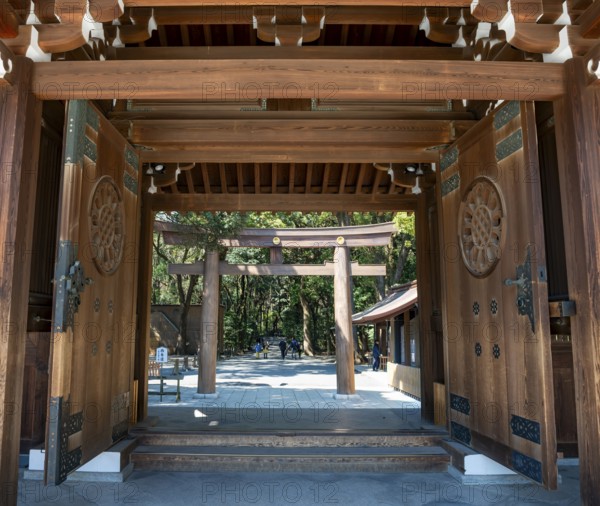 Front door and torii at Meiji Jingu, Meiji Shrine, Shinto Shrine, Yoyogi Park, Shibuya, Tokyo