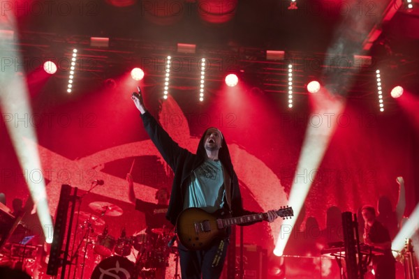 IDOT (Tobias von Kitzing), guitarist from Irie Révoltés live on Irieunion - Le Re-Tour pour une année! Tour in Berlin's Columbiahalle on 31.10.2025