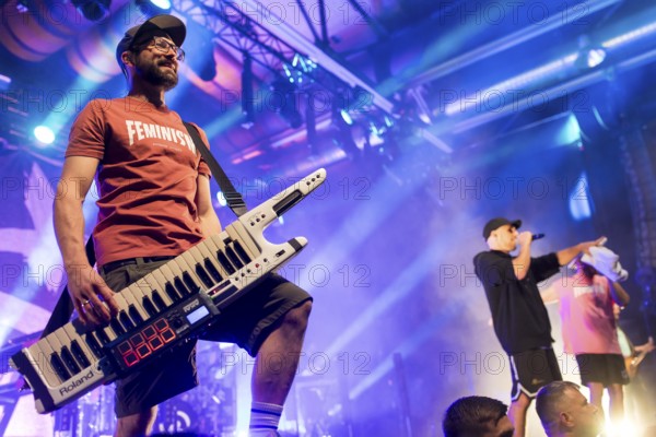 Chriggi (Christian Comba), keyboardist from Irie Révoltés live on Irieunion - Le Re-Tour pour une année! Tour in Berlin's Columbiahalle on 31.10.2025